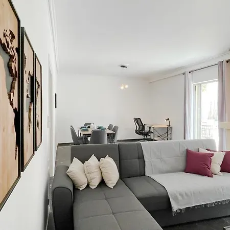 Filis Sunny 80sqm Apt In Viktoria Apartment Athens