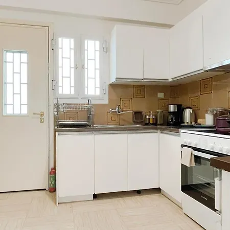 Filis Sunny 80sqm Apt In Viktoria * Athens